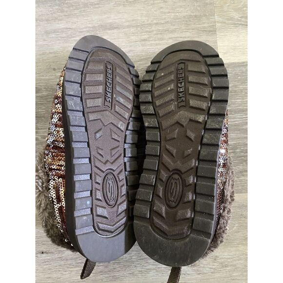 Bob’s from Skechers Gold sequin sparkle Faux Fur Trim slippers size 5 - Picture 6 of 11